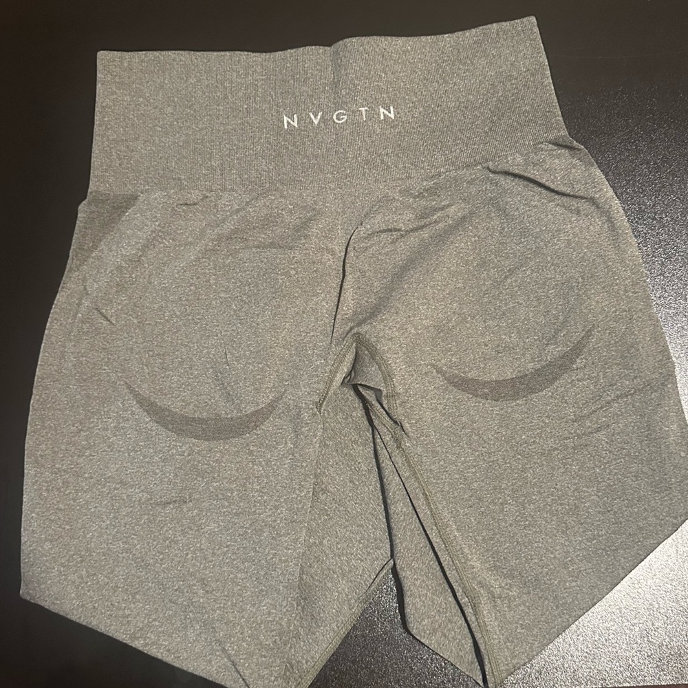 NVGTN Women's green contour leggings